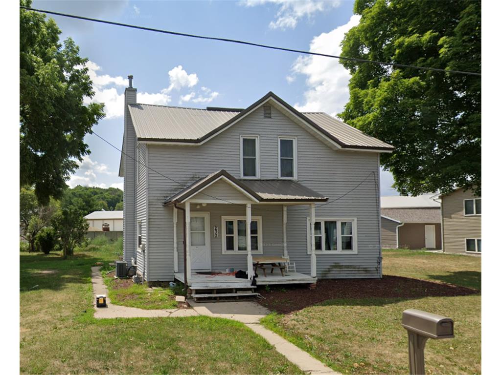 230 E 13th St Saint Charles MN 55972 6744309 image1