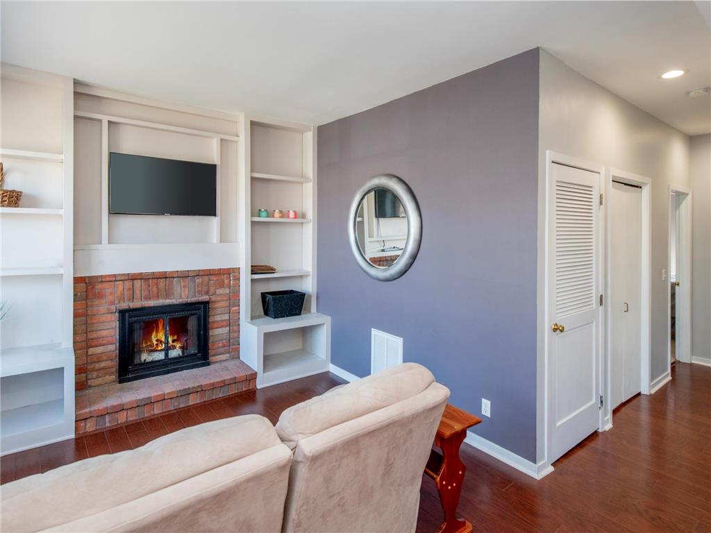 230 Exchange Street S #M Saint Paul MN 55102 7071993 image27