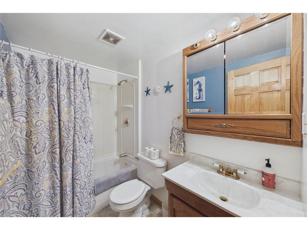 230 Mahtomedi Avenue Mahtomedi MN 55115 - White Bear 7110669 image15