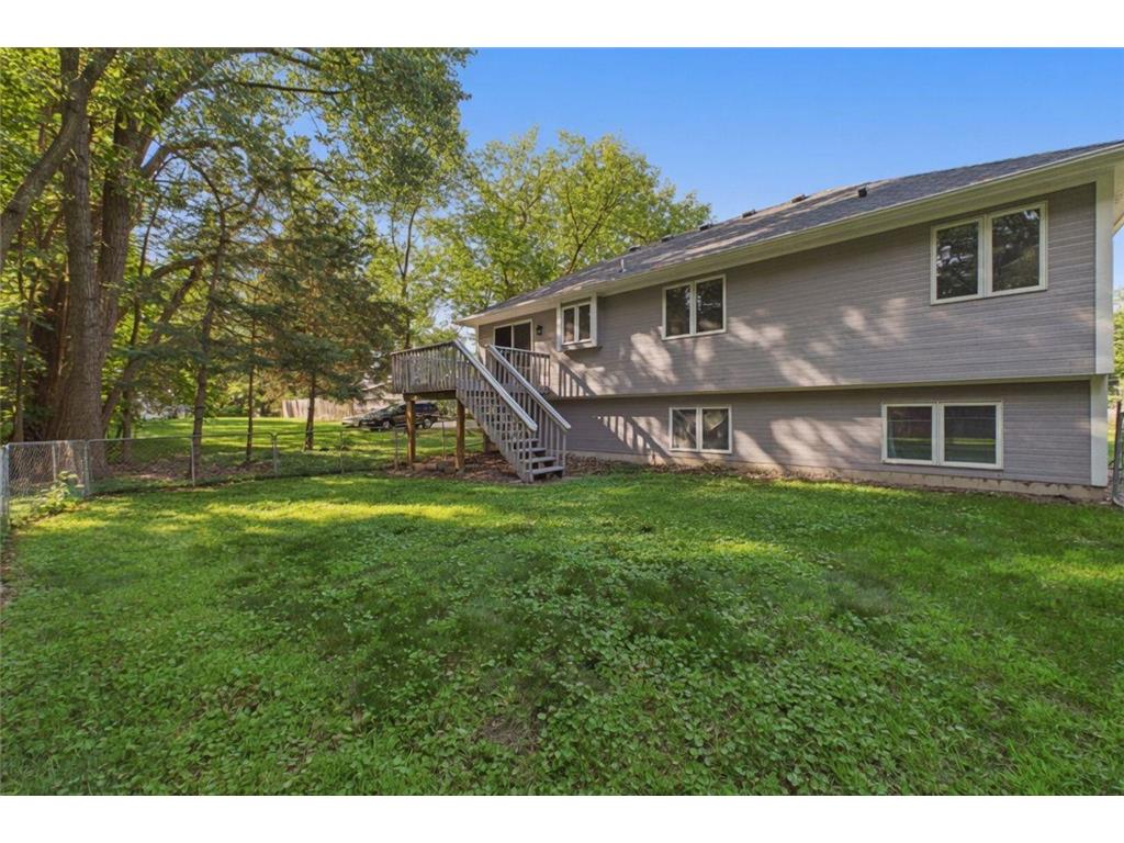 230 Mahtomedi Avenue Mahtomedi MN 55115 - White Bear 7110669 image18