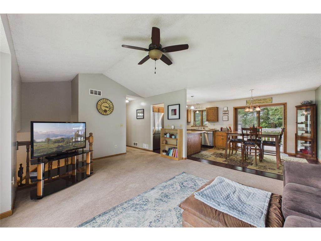 230 Mahtomedi Avenue Mahtomedi MN 55115 - White Bear 7110669 image4
