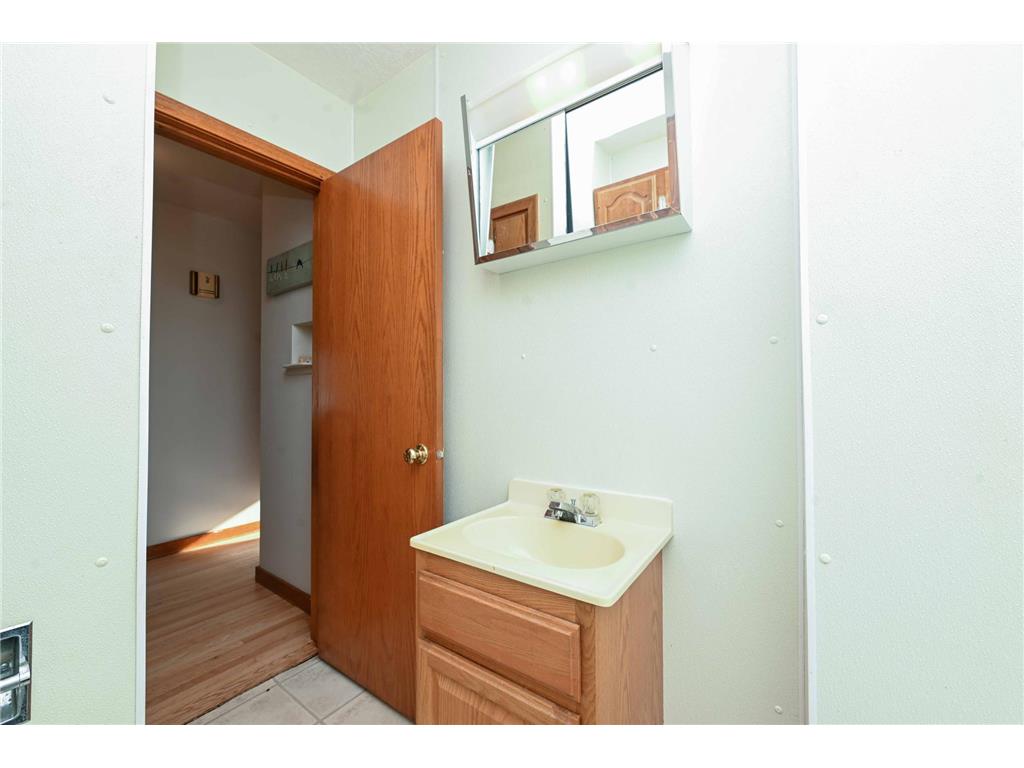 230 Main Street Green Isle MN 55338 6818665 image39