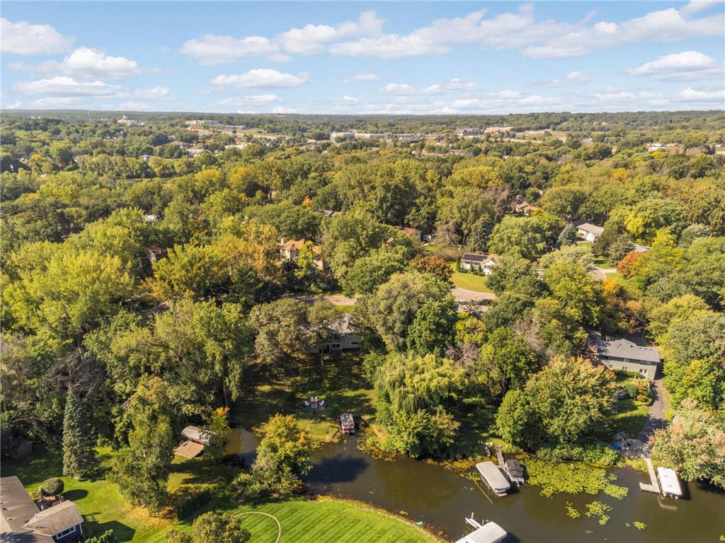 230 Maple Island Road Burnsville MN 55306 - Crystal 7100033 image10