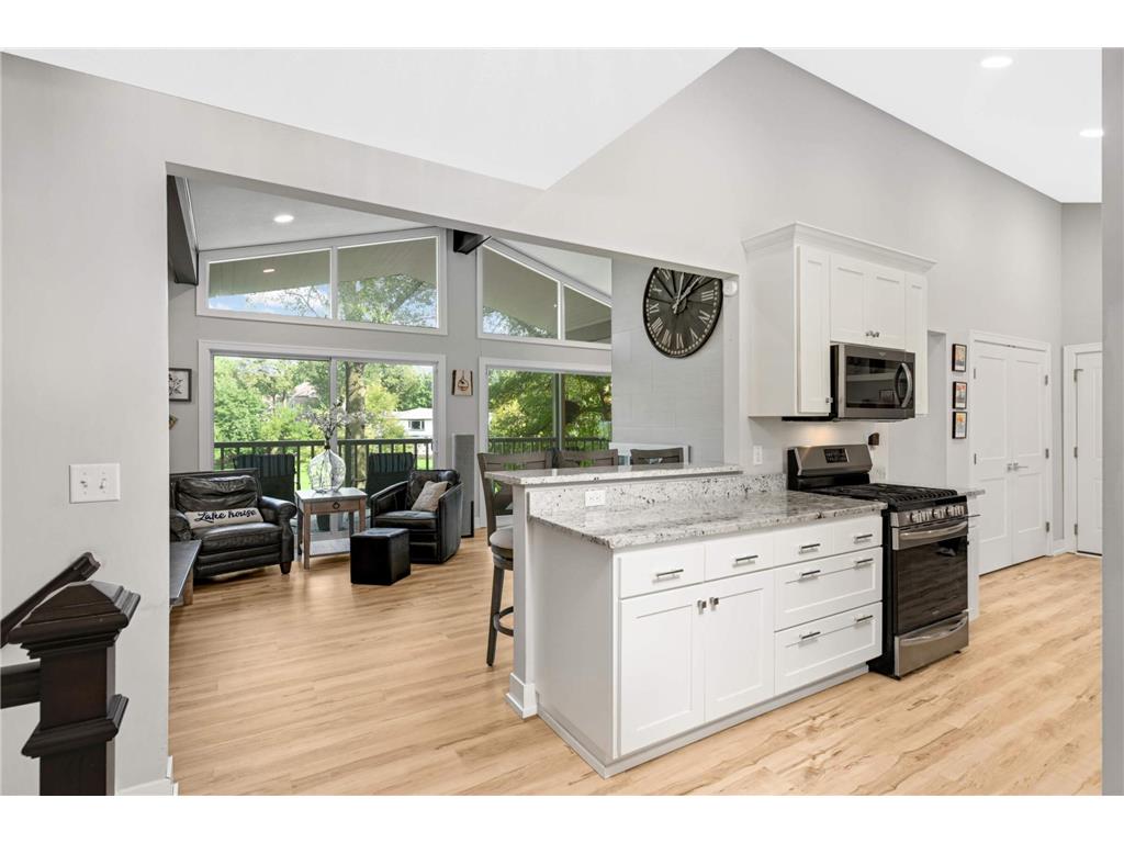230 Maple Island Road Burnsville MN 55306 - Crystal 7100033 image17