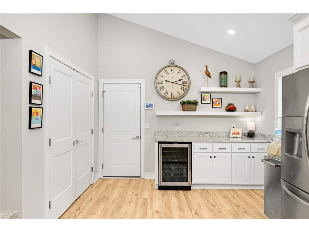 230 Maple Island Road Burnsville MN 55306 - Crystal 7100033 image34