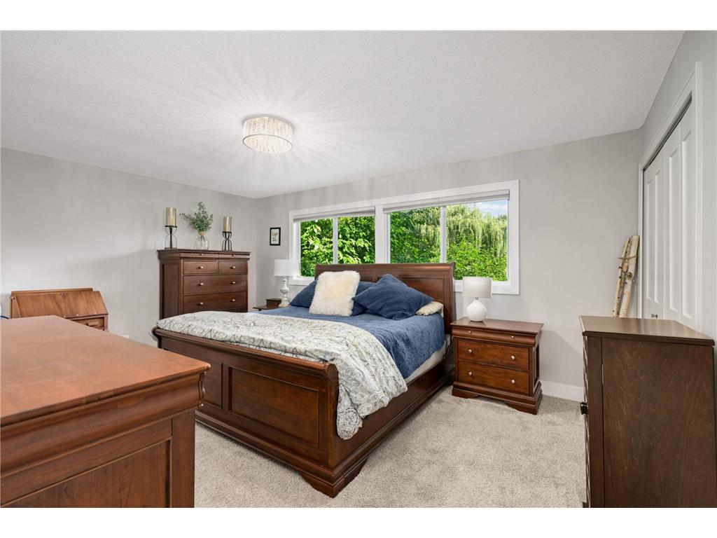 230 Maple Island Road Burnsville MN 55306 - Crystal 7100033 image35