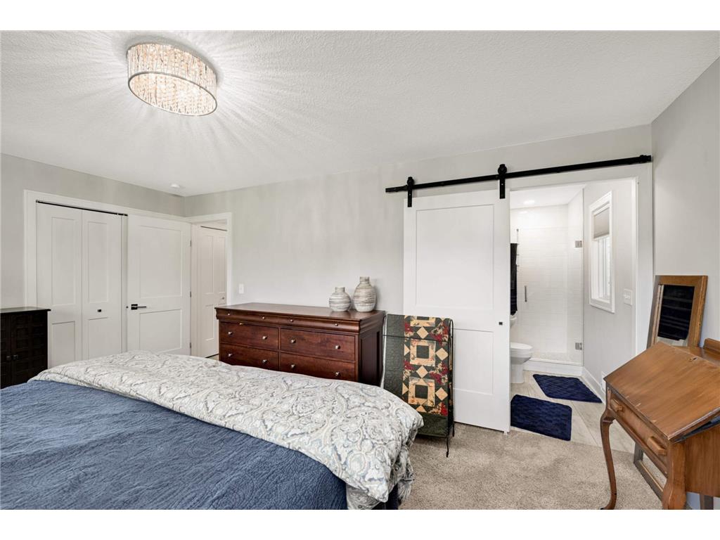 230 Maple Island Road Burnsville MN 55306 - Crystal 7100033 image36