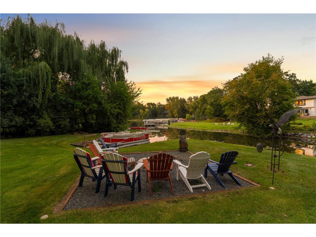 230 Maple Island Road Burnsville MN 55306 - Crystal 7100033 image4