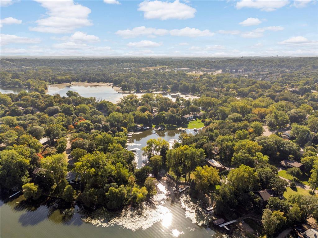 230 Maple Island Road Burnsville MN 55306 - Crystal 7100033 image6