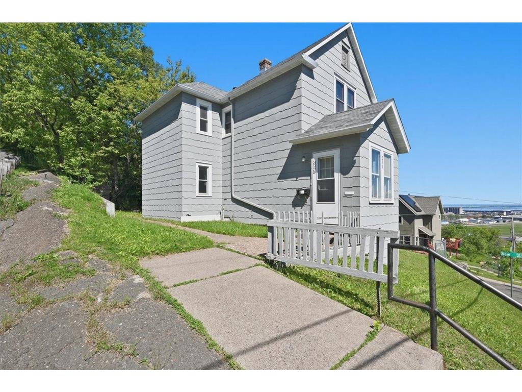 230 N 18th Avenue W Duluth MN 55806 7100155 image1