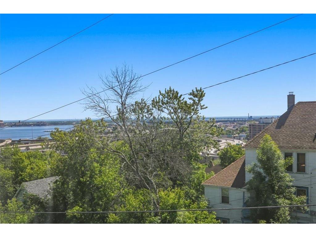 230 N 18th Avenue W Duluth MN 55806 7100155 image16