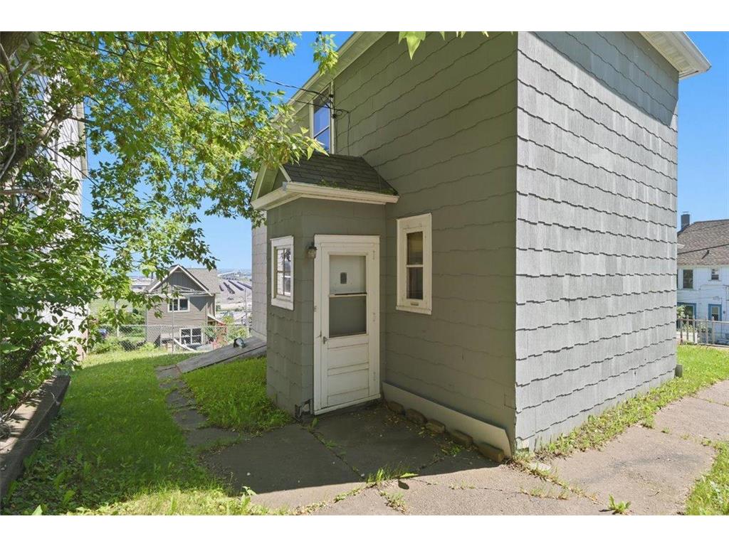 230 N 18th Avenue W Duluth MN 55806 7100155 image18