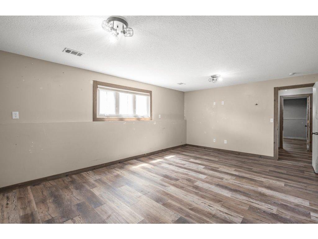 230 NW 5th Street Pennock MN 56279 6659989 image11