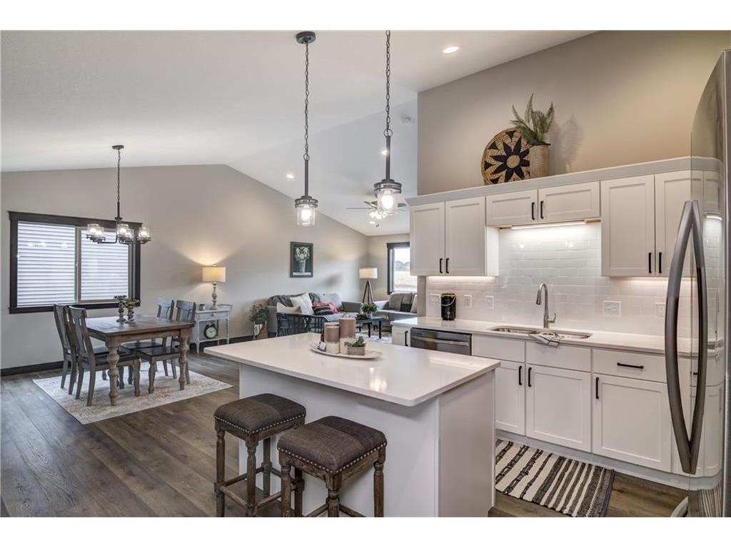 230 S Chestnut Street Ellsworth WI 54011 6820827 image2