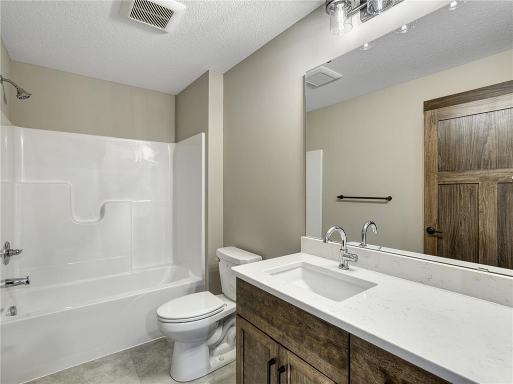 230 S Chestnut Street Ellsworth WI 54011 7014535 image12