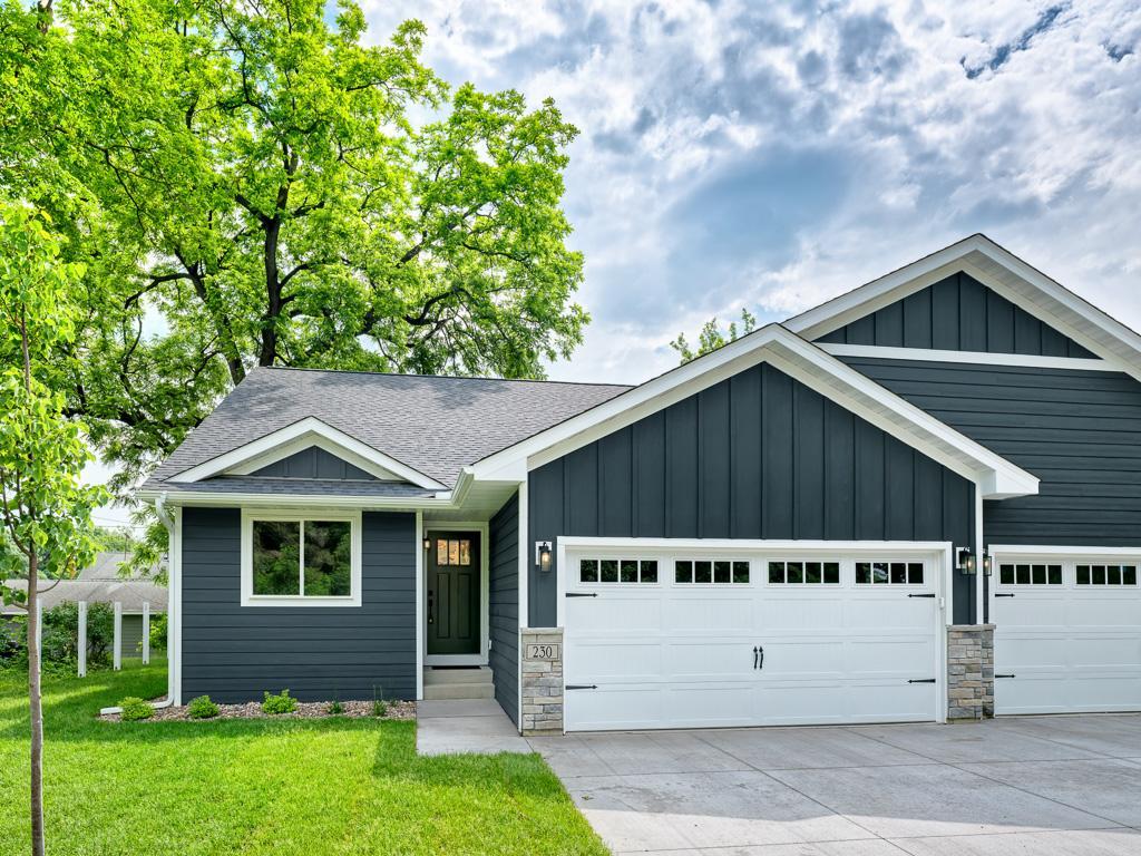 230 S Chestnut Street Ellsworth WI 54011 7090883 image1