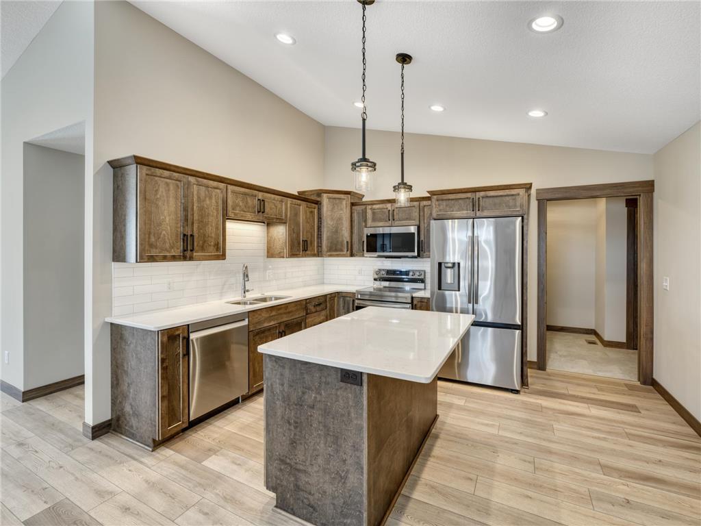 230 S Chestnut Street Ellsworth WI 54011 7090883 image2