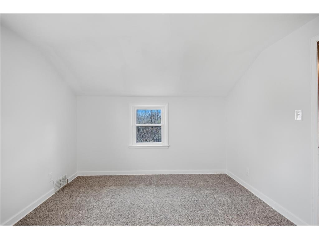 230 Spruce Avenue Owatonna MN 55060 7051802 image20