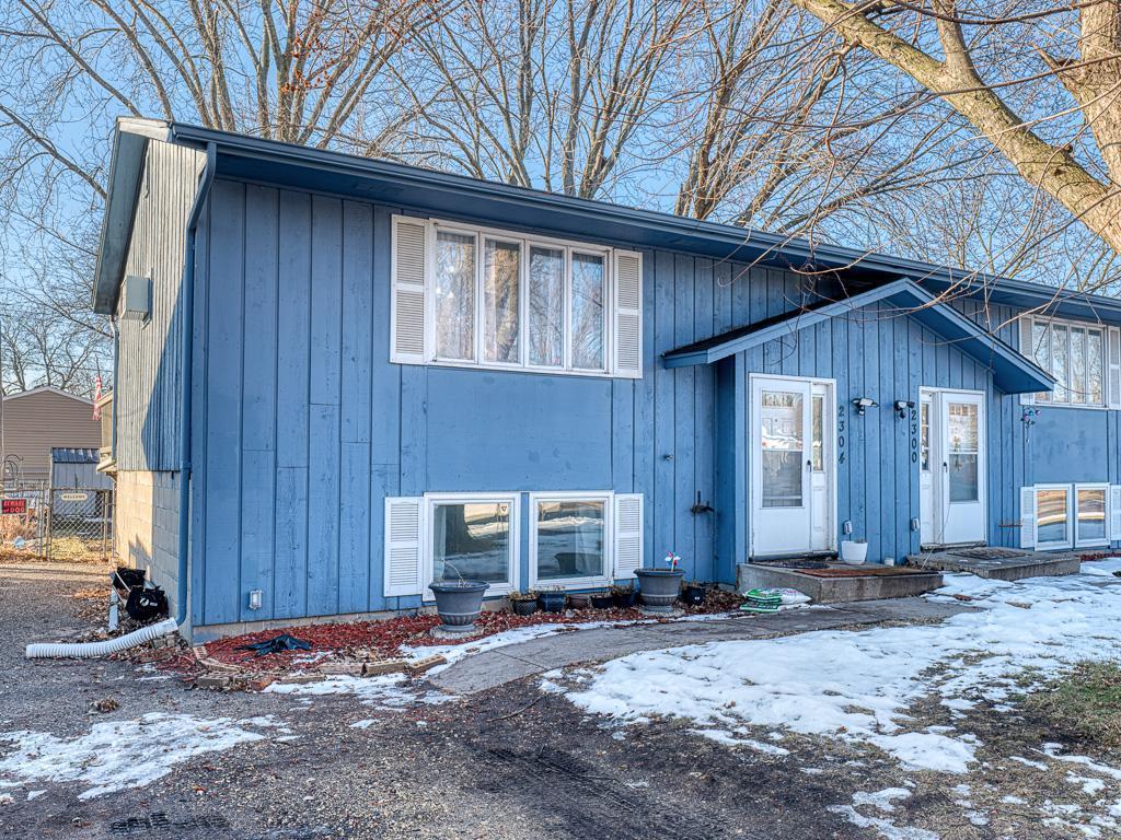 2300 13th Avenue E North Saint Paul MN 55109 6489640 image1