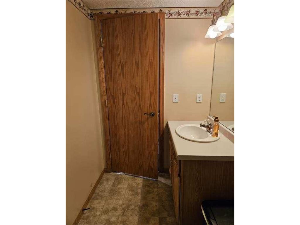 2300 22nd Drive SW Austin MN 55912 7054470 image11
