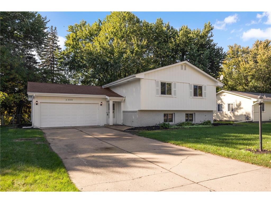 2300 Lamplight Drive Woodbury MN 55125 6792314 image1
