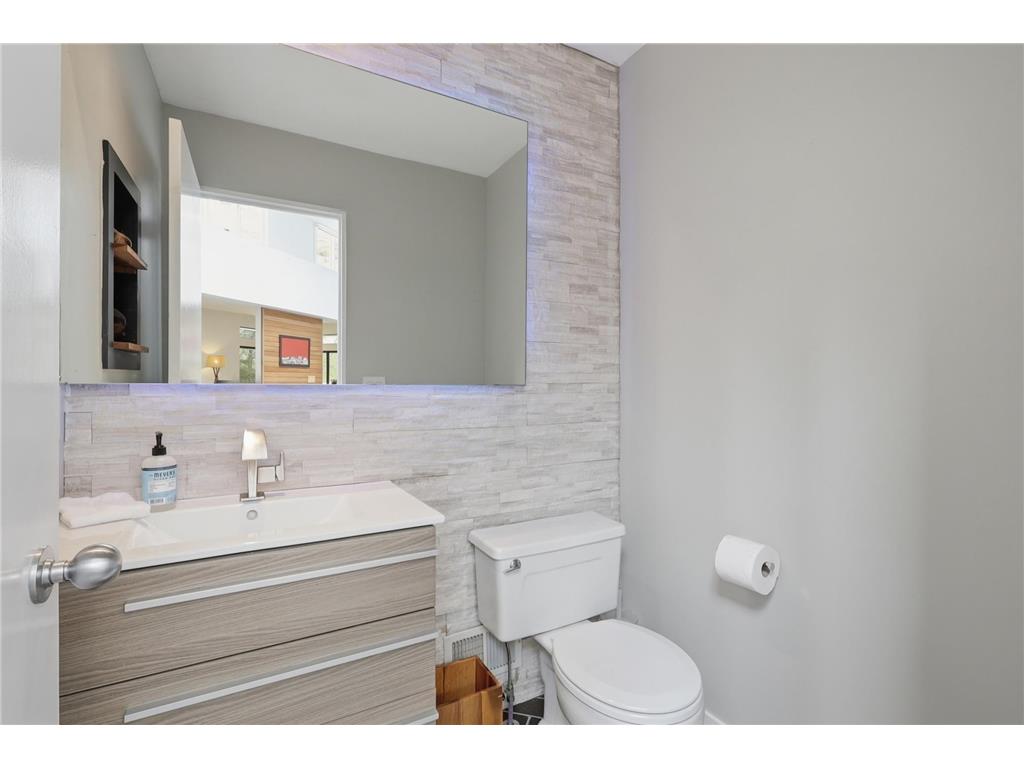 2300 Longview Circle Orono MN 55356 7064109 image17