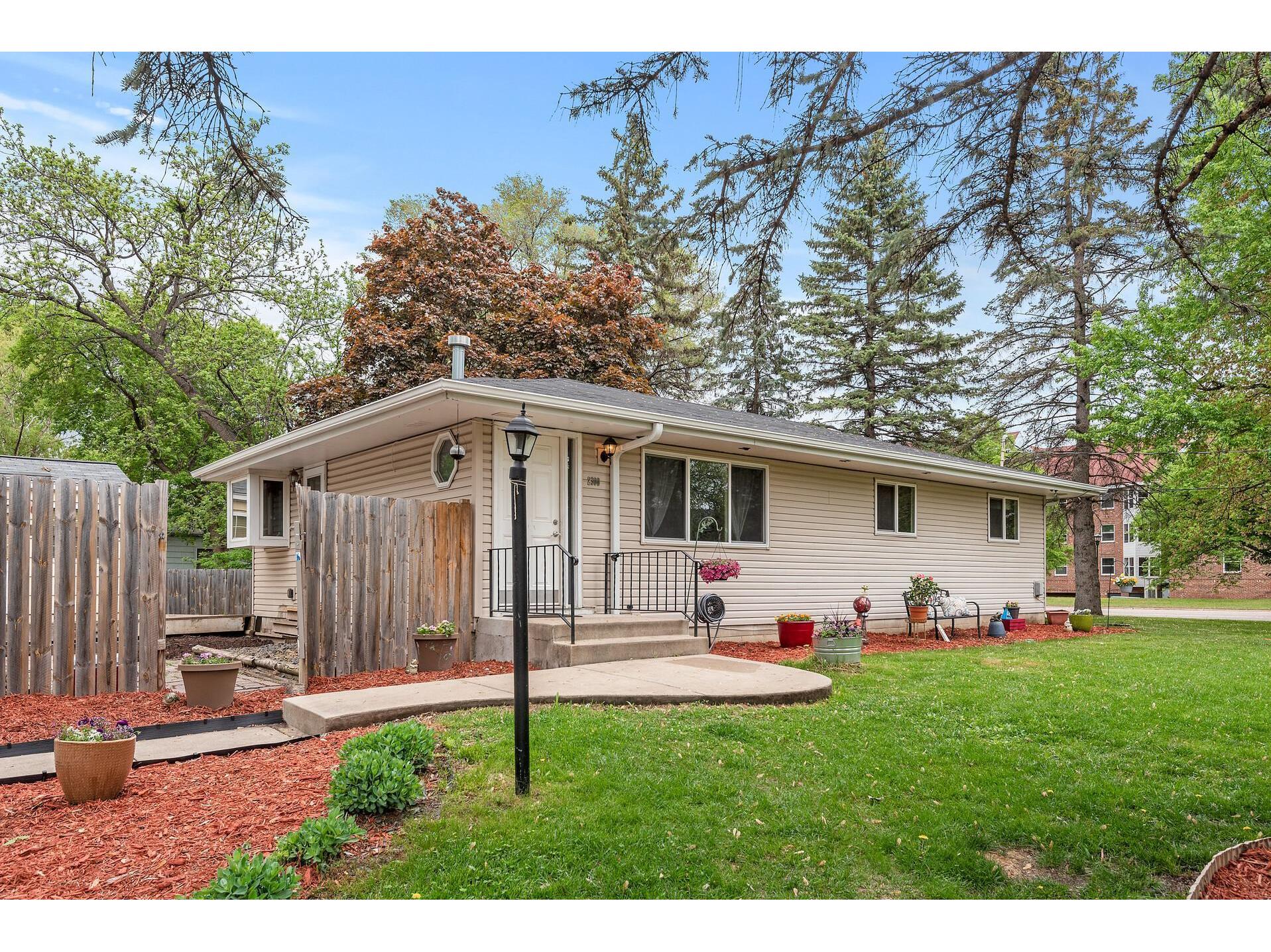 2300 Maple Avenue, Bloomington, MN 55431 MLS 5758295 Edina Realty