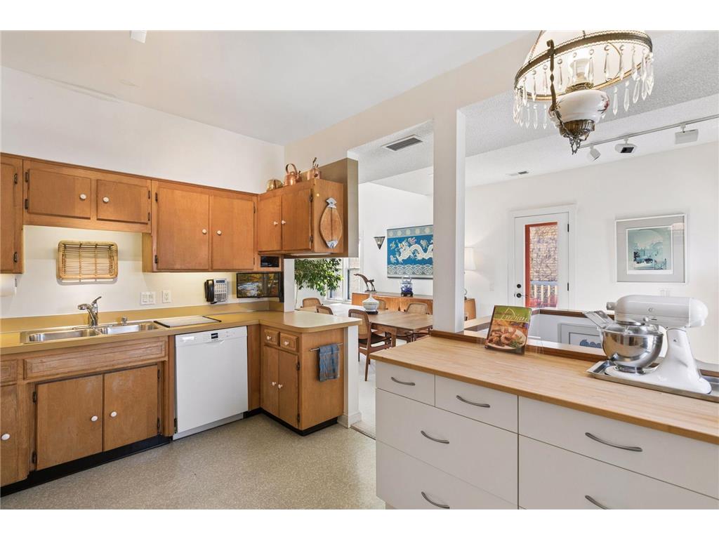 2300 Milwaukee Avenue Minneapolis MN 55404 7054943 image11