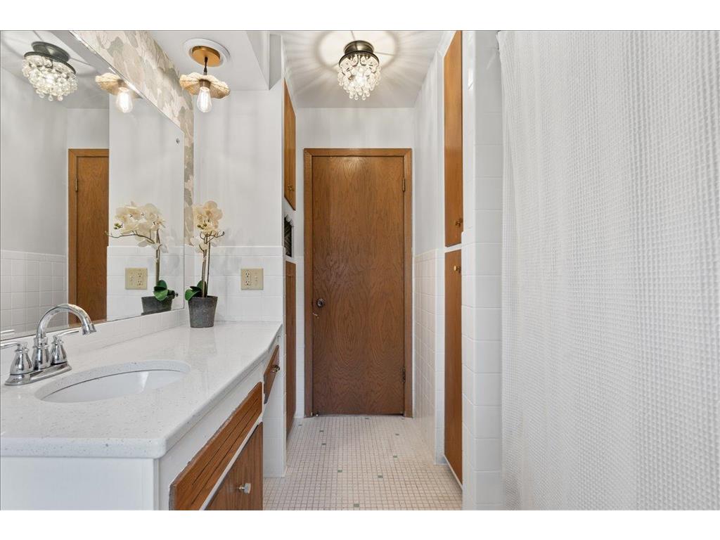 2300 Oakwood Drive Burnsville MN 55306 7102607 image23