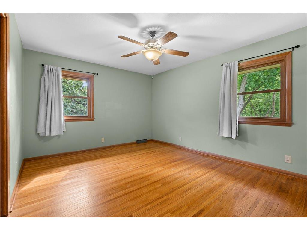2300 Oakwood Drive Burnsville MN 55306 7102607 image28