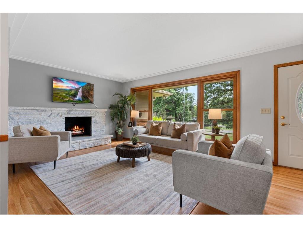 2300 Oakwood Drive Burnsville MN 55306 7102607 image6