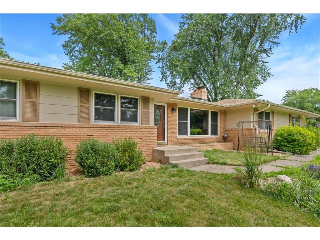 2300 Oakwood Drive Burnsville MN 55306 7102607 image72