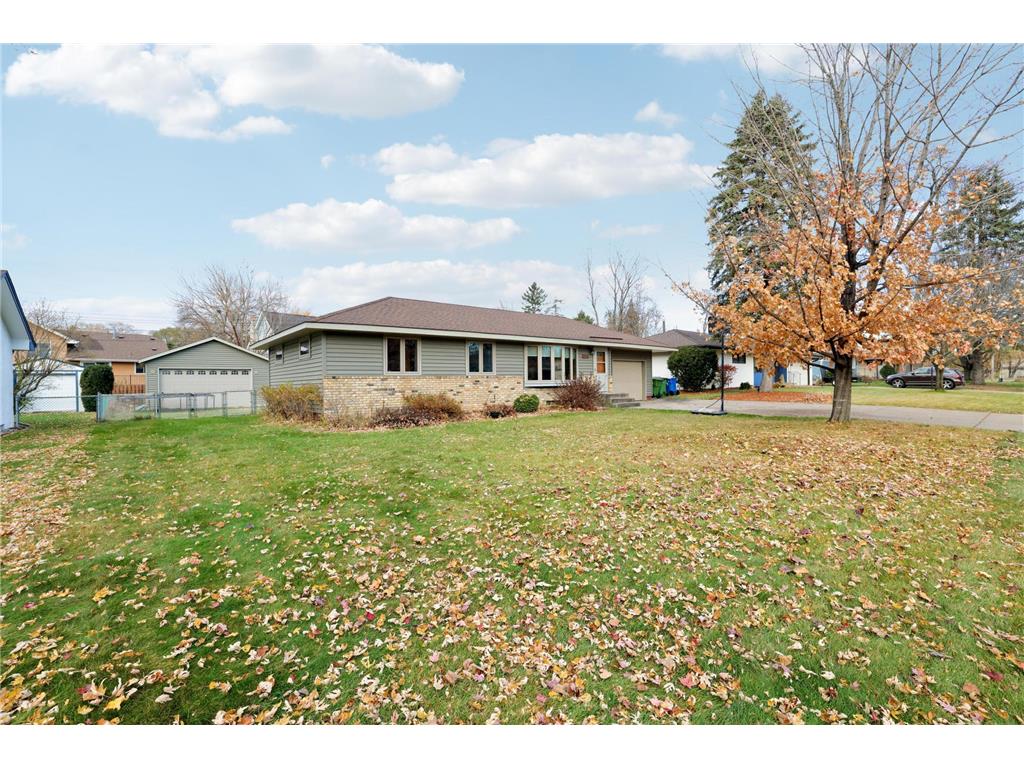 2300 Thorndale Avenue New Brighton MN 55112 6815528 image1