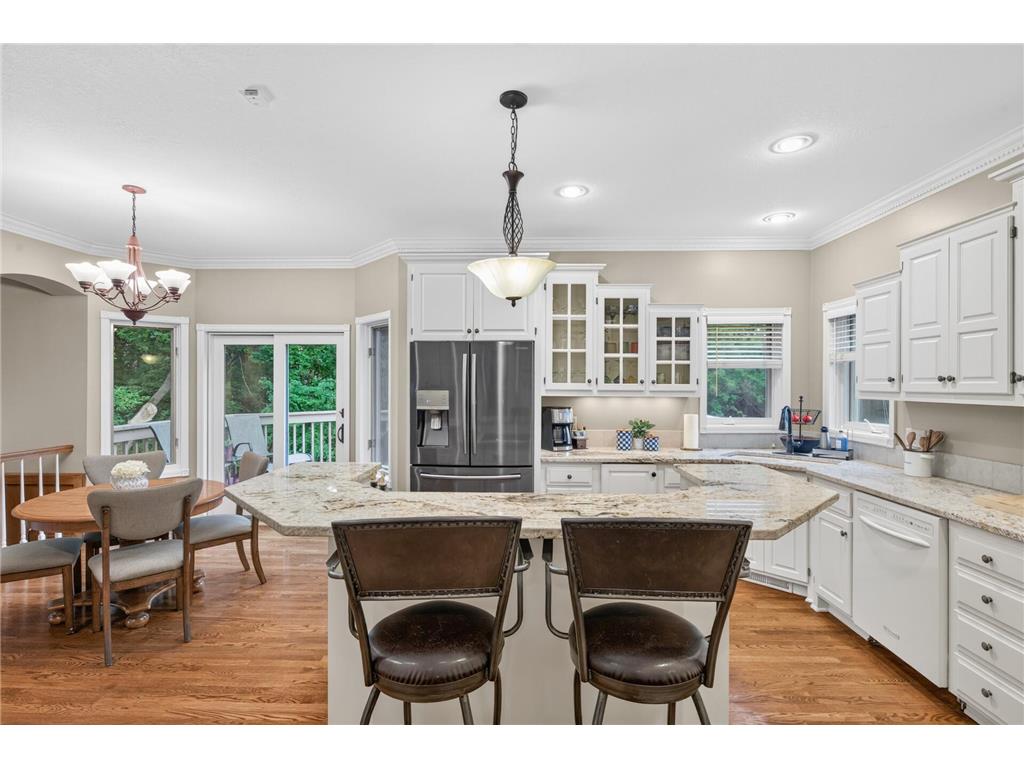 2300 Wildwood Court Burnsville MN 55306 7074154 image22