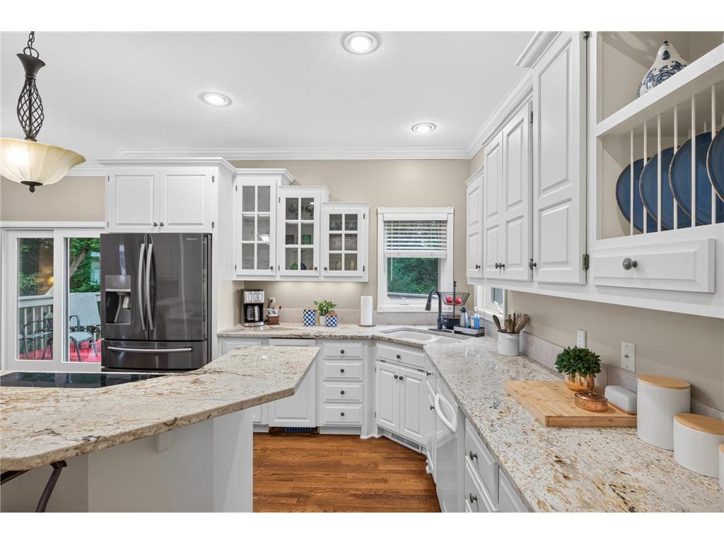 2300 Wildwood Court Burnsville MN 55306 7074154 image23