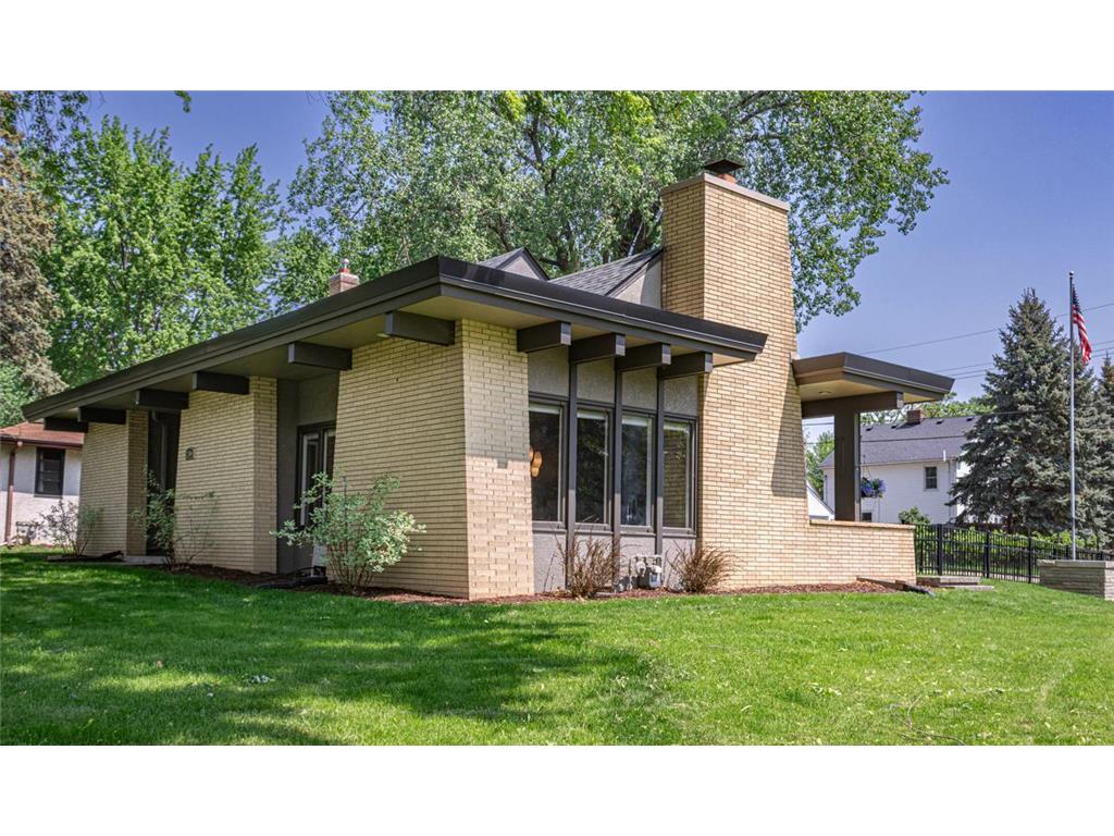 2300 York Avenue N Golden Valley MN 55422 6535025 image1