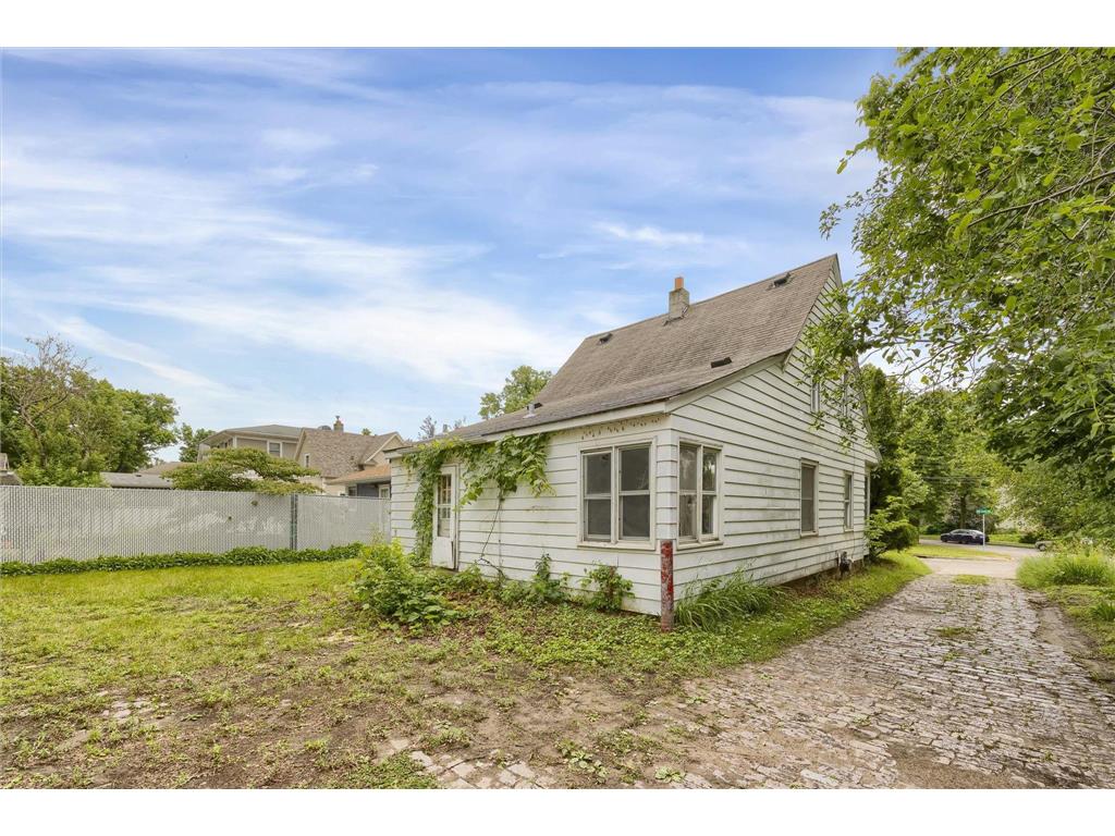 2301 Cole Avenue SE Minneapolis MN 55414 6553296 image1