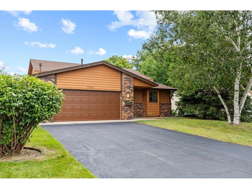 2301 Connelly Circle Burnsville MN 55337 6760539 image1