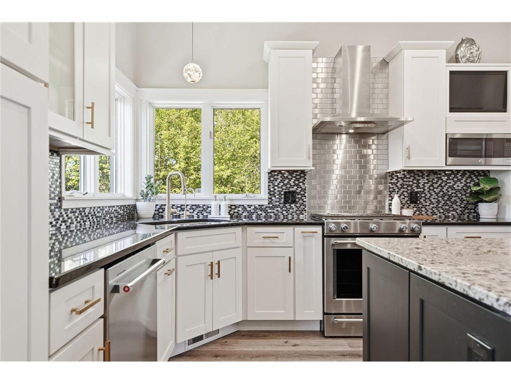 2301 Great Oaks Drive Burnsville MN 55337 7066805 image13