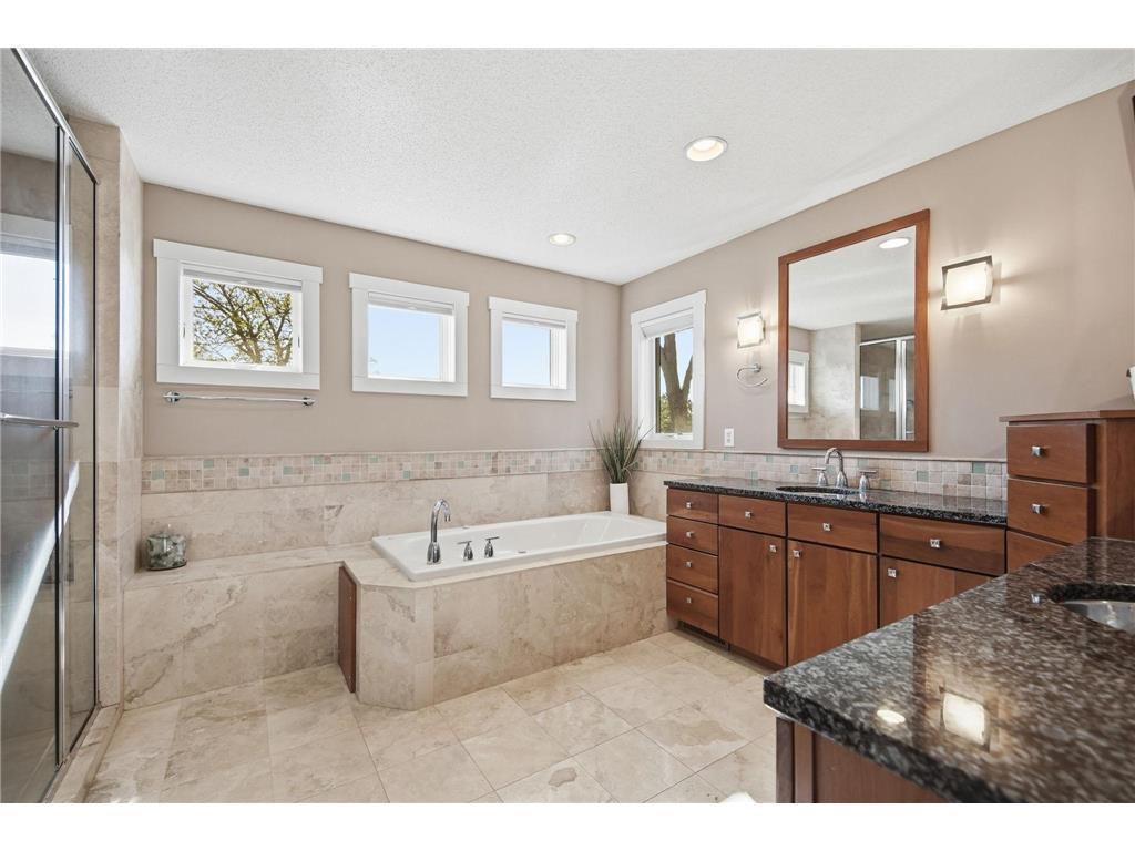 2301 Great Oaks Drive Burnsville MN 55337 7066805 image41