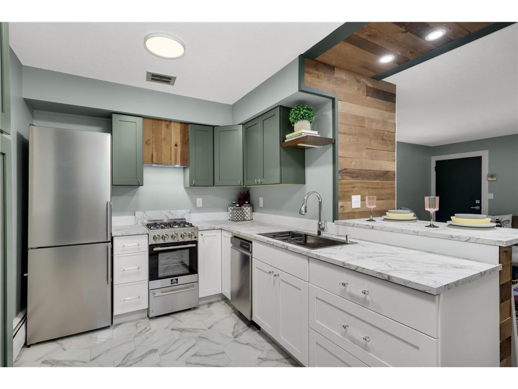 2301 Unity Avenue N Golden Valley MN 55422 7090910 image9