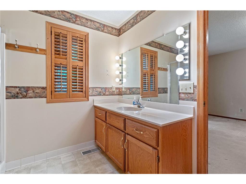 2301 Wight Bay Brooklyn Park MN 55443 7066176 image15
