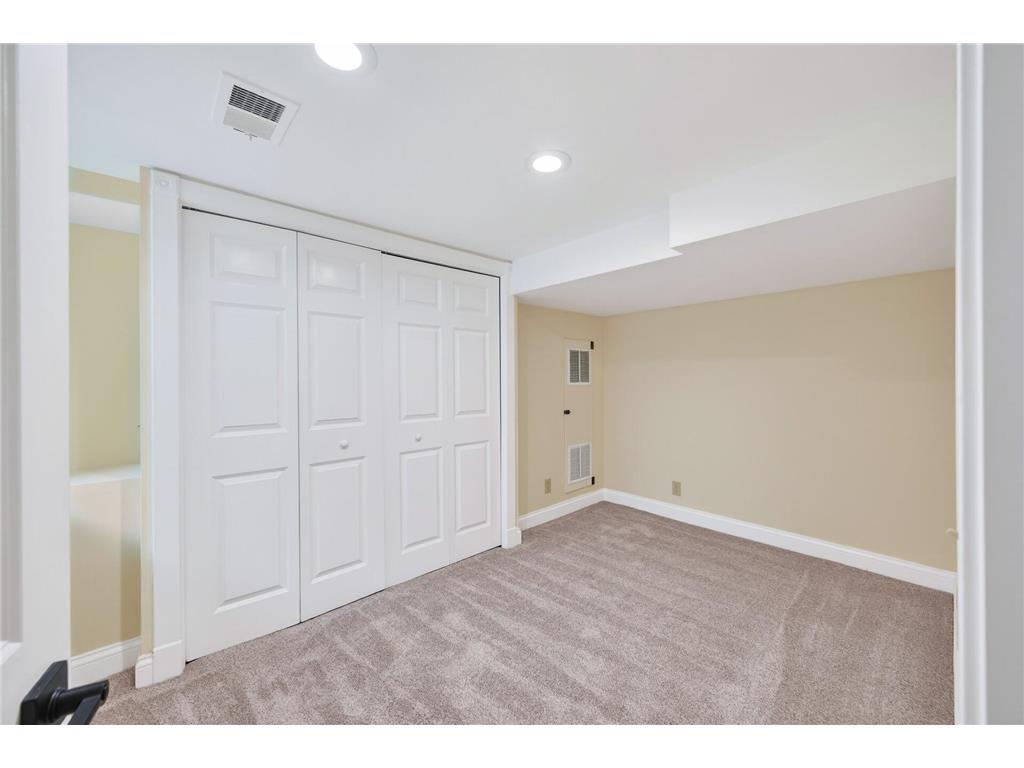 2302 Brewster Street Saint Paul MN 55108 7038525 image27