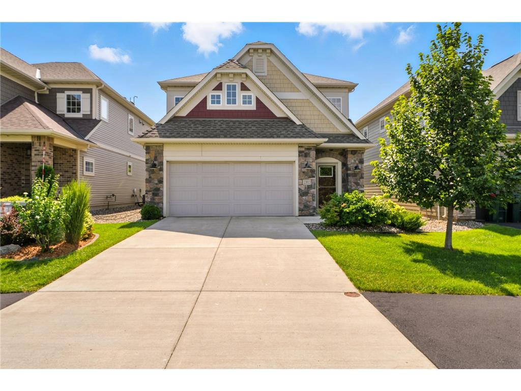 2302 Hillcrest Drive Hudson WI 54016 6770412 image1