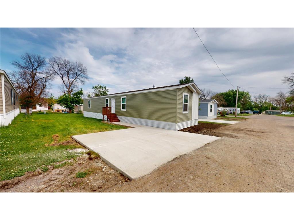 2302 Milton Avenue #Lot 28 Albert Lea MN 56007 7069721 image1