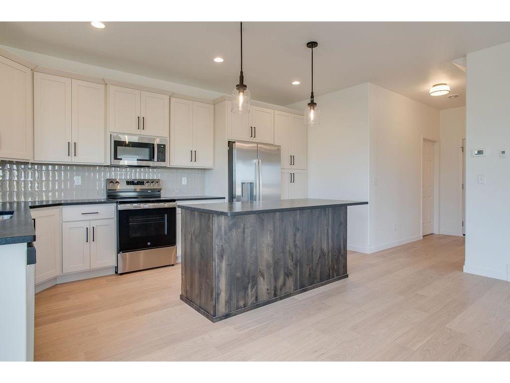 2304 37 Avenue S Moorhead MN 56560 6804093 image6
