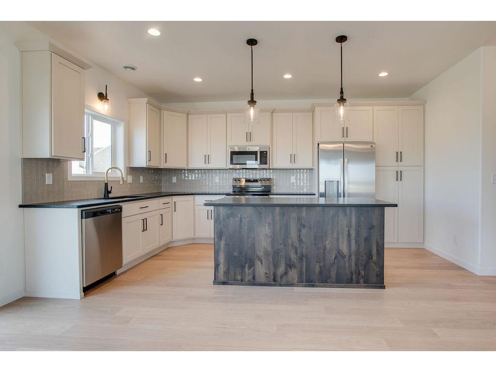 2304 37 Avenue S Moorhead MN 56560 6804093 image7