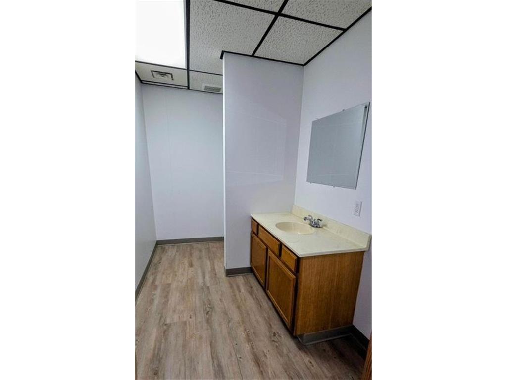 2304 S Broadway Street Alexandria MN 56308 7011757 image12