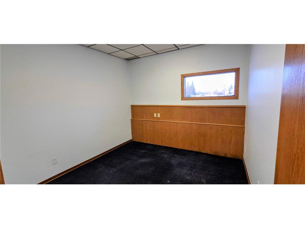 2304 S Broadway Street Alexandria MN 56308 7011757 image14