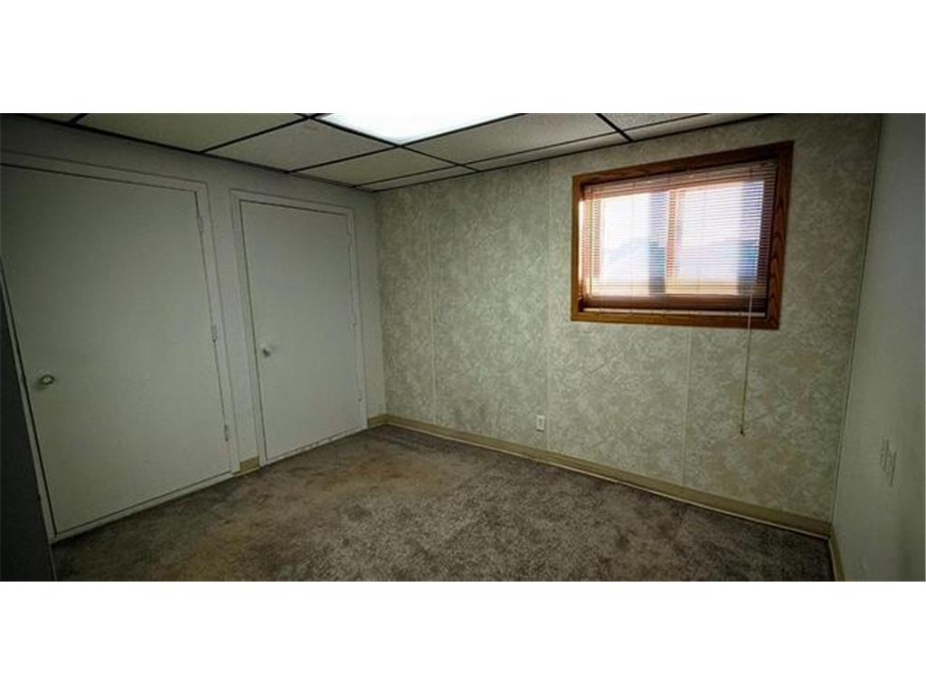 2304 S Broadway Street Alexandria MN 56308 7011757 image16